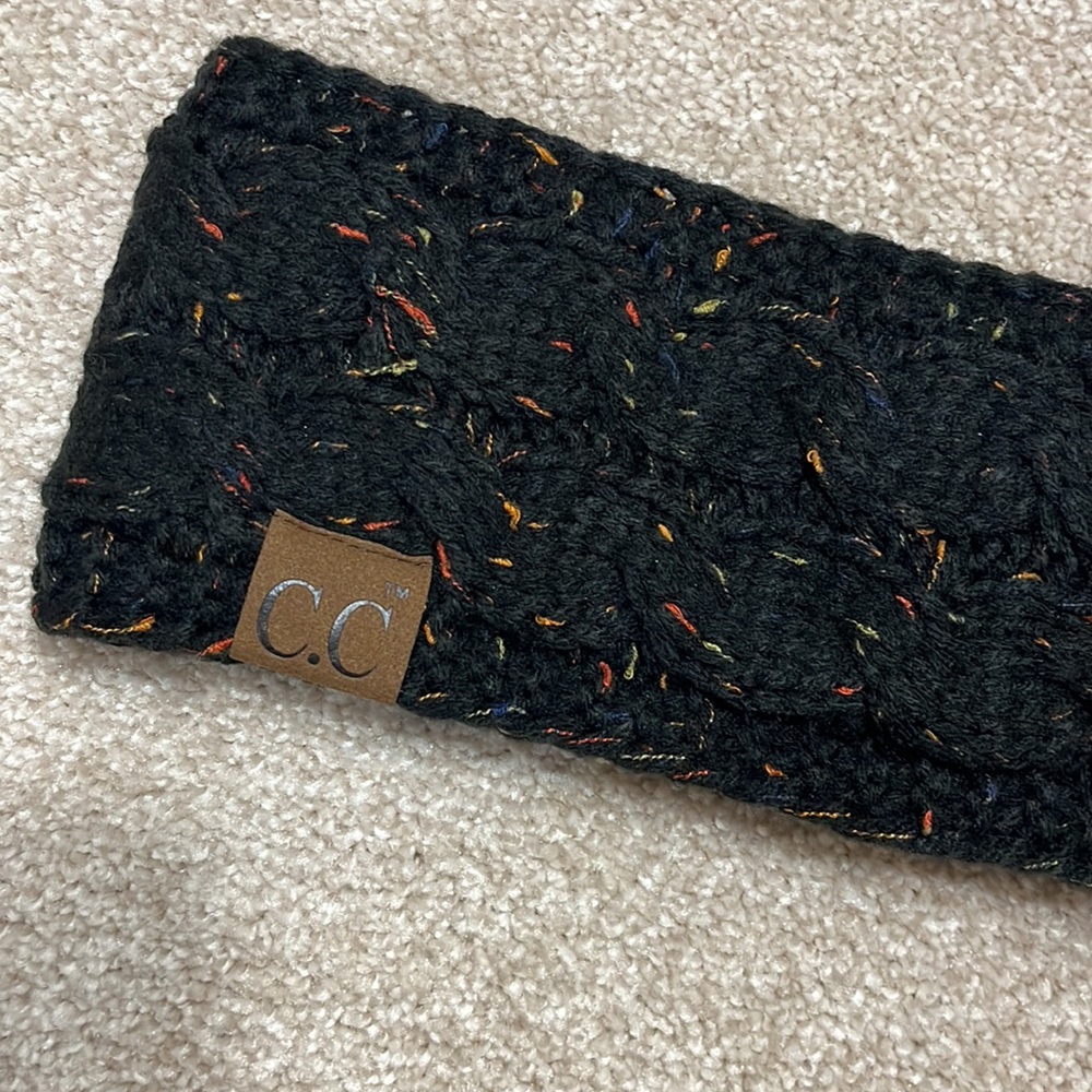 - CC Headband - Picture 13 of 16